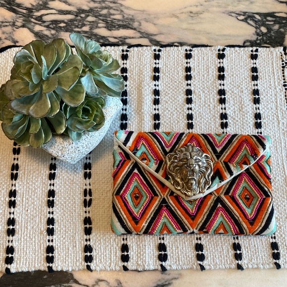 🥰🥰UPCYCLED VERSACE-inspired design - Picture 2 of 11